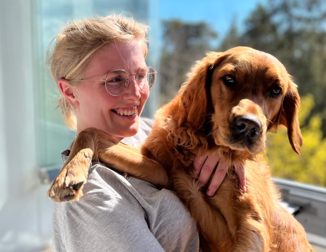 Facial expression, Dog, Eyewear, Smile, Carnivores, Tooth, Happiness, Snout, Fur, Blond