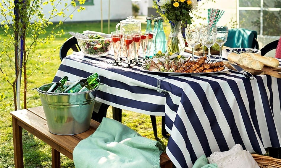 Outdoor furniture, Table, Tableware, Food, Green, Plant, Tablecloth, Decoration, Yellow, Grass