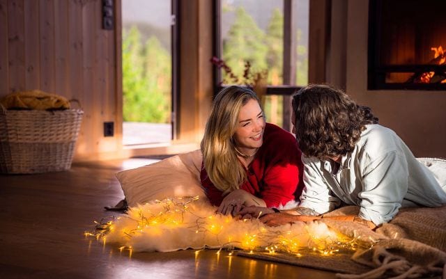 Flash photography, Storage basket, Human, Window, Happy, Fire