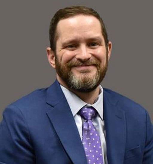 Dress shirt, Forehead, Smile, Eyebrow, Beard, Tie, Jaw, Coat, Neck