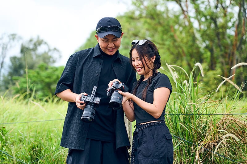 Cameras & optics, People in nature, Digital camera, Photographer