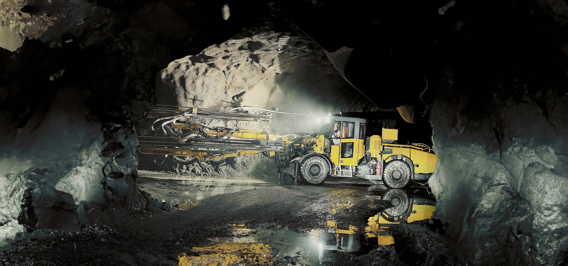 Automotive tire, Motor vehicle, Wheel, Asphalt, Headlamp, Tunnel