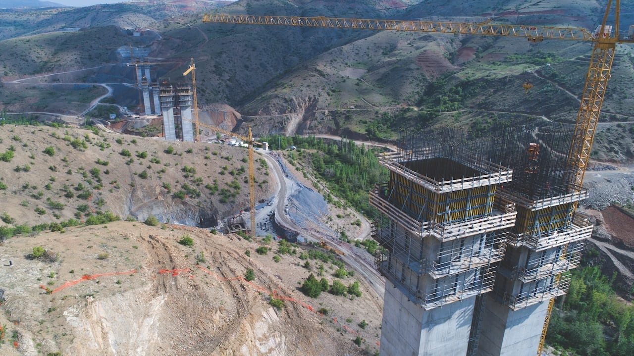 Urban design, Mountain, Building, Plant, Landscape, Slope