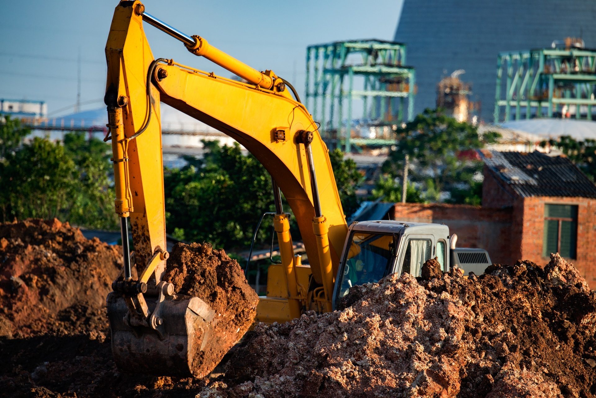 Vehicle, Sky, Building, Asphalt, Slope