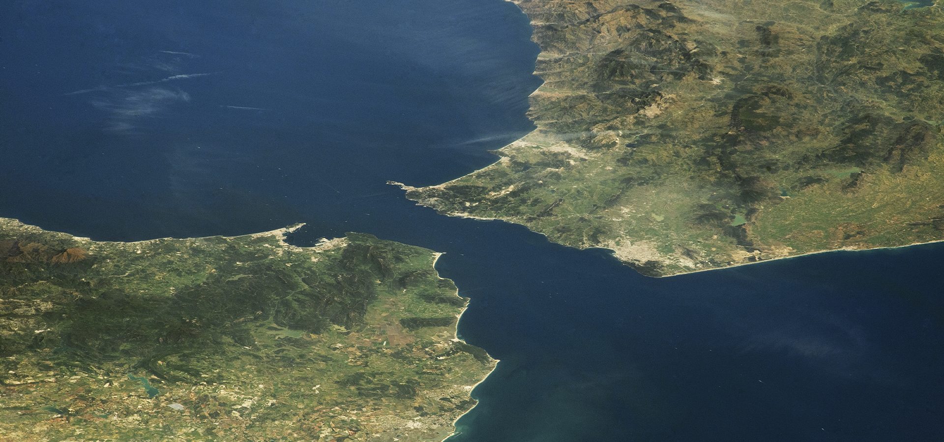 Water resources, Natural landscape, Watercourse, Terrain