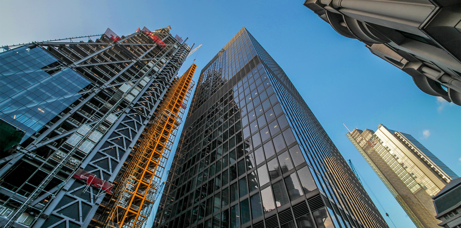 Tower block, Urban design, Sky, Building, Skyscraper, Daytime, Condominium