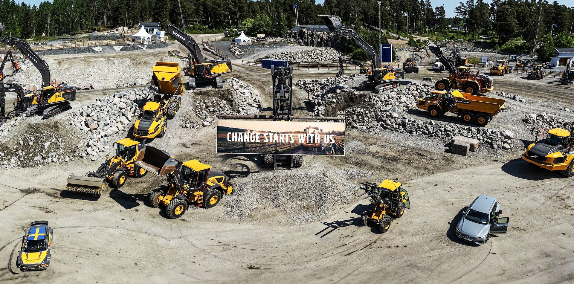 Motor vehicle, Automotive tire, Road surface, Wheel, Asphalt, Car, Slope, Tree