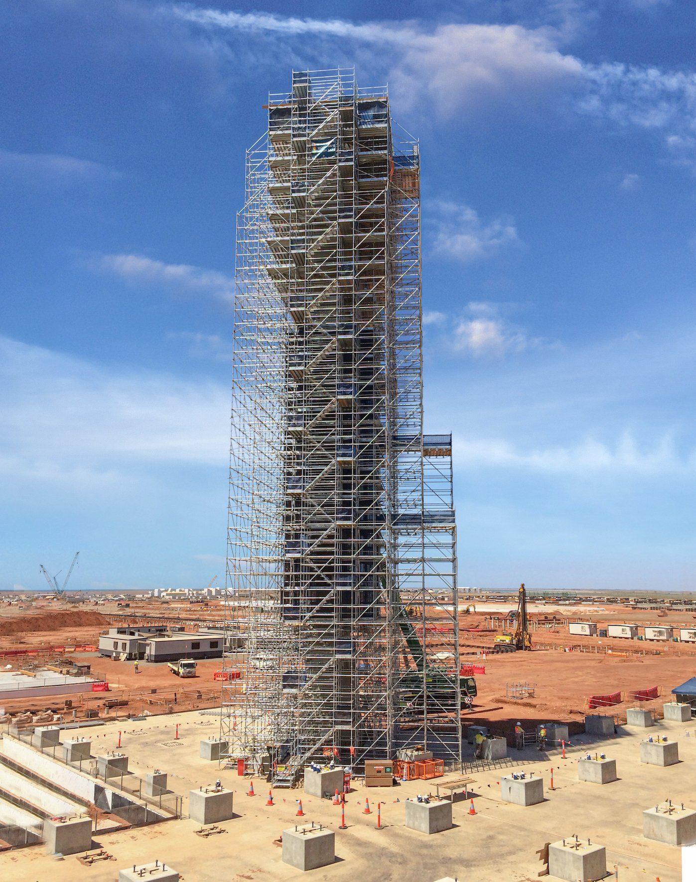 Tower block, Urban design, Composite material, Sky, Cloud, Building, Skyscraper