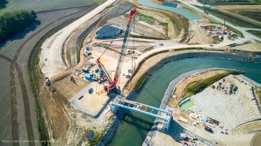 Water resources, Land lot, Urban design, Transport hub, Thoroughfare, Leisure