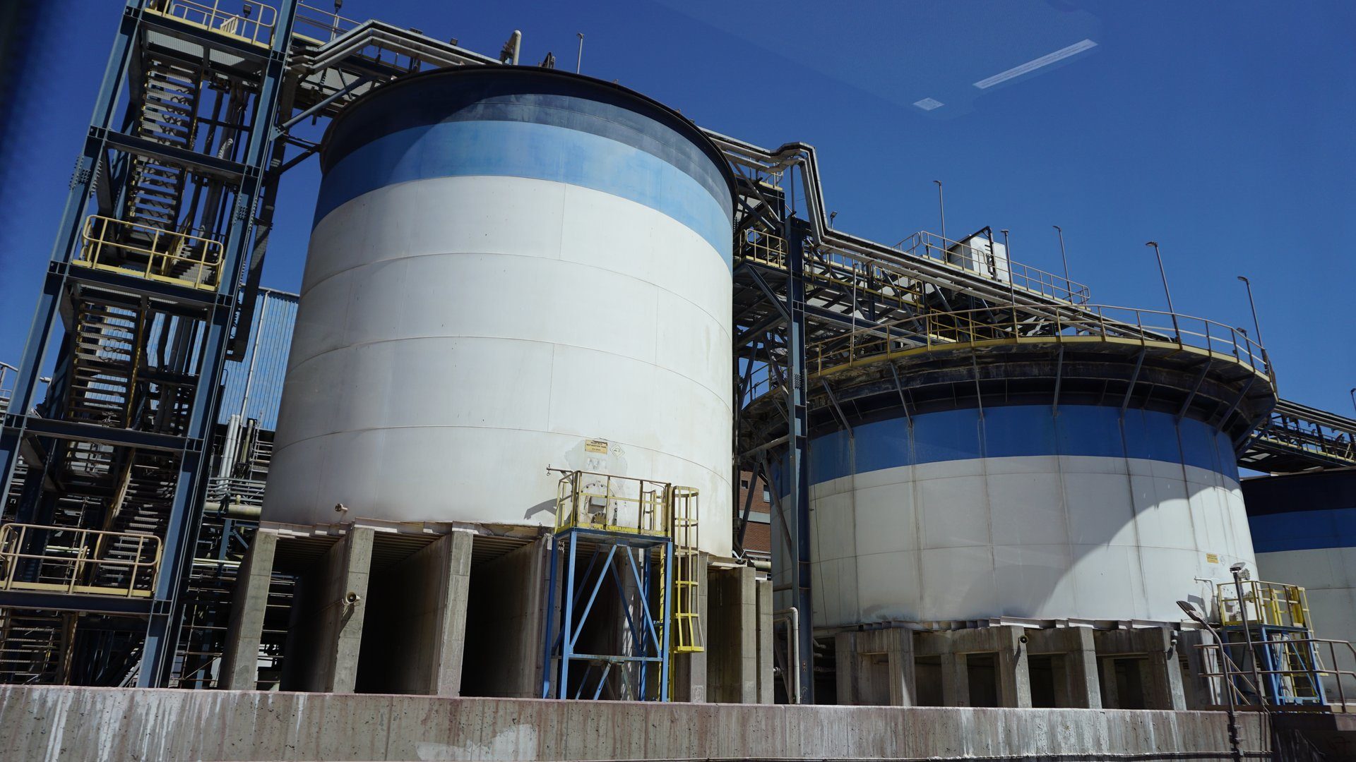 Storage tank, Composite material, Sky, Silo, Building