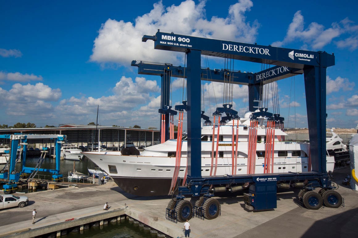 Naval architecture, Cloud, Sky, Wheel, Tire, Watercraft, Boat, Vehicle