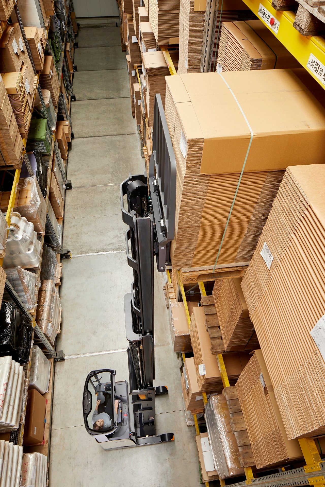 Motor vehicle, Wood, Building, Floor, Flooring