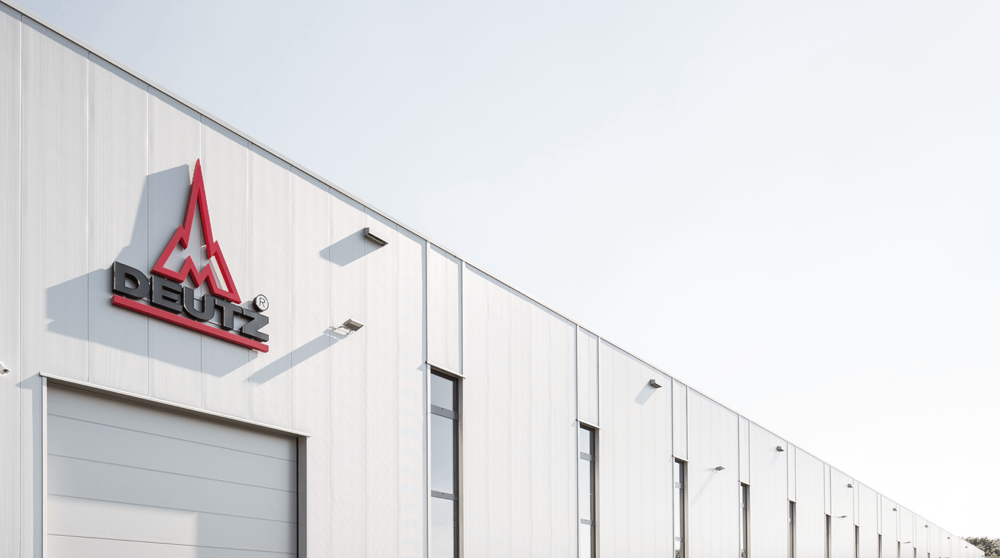 Sky, Window, Rectangle, Building, Triangle