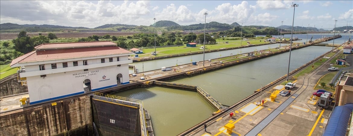 Body of water, Cloud, Sky, Building, Infrastructure, Plant, Tree, Watercourse