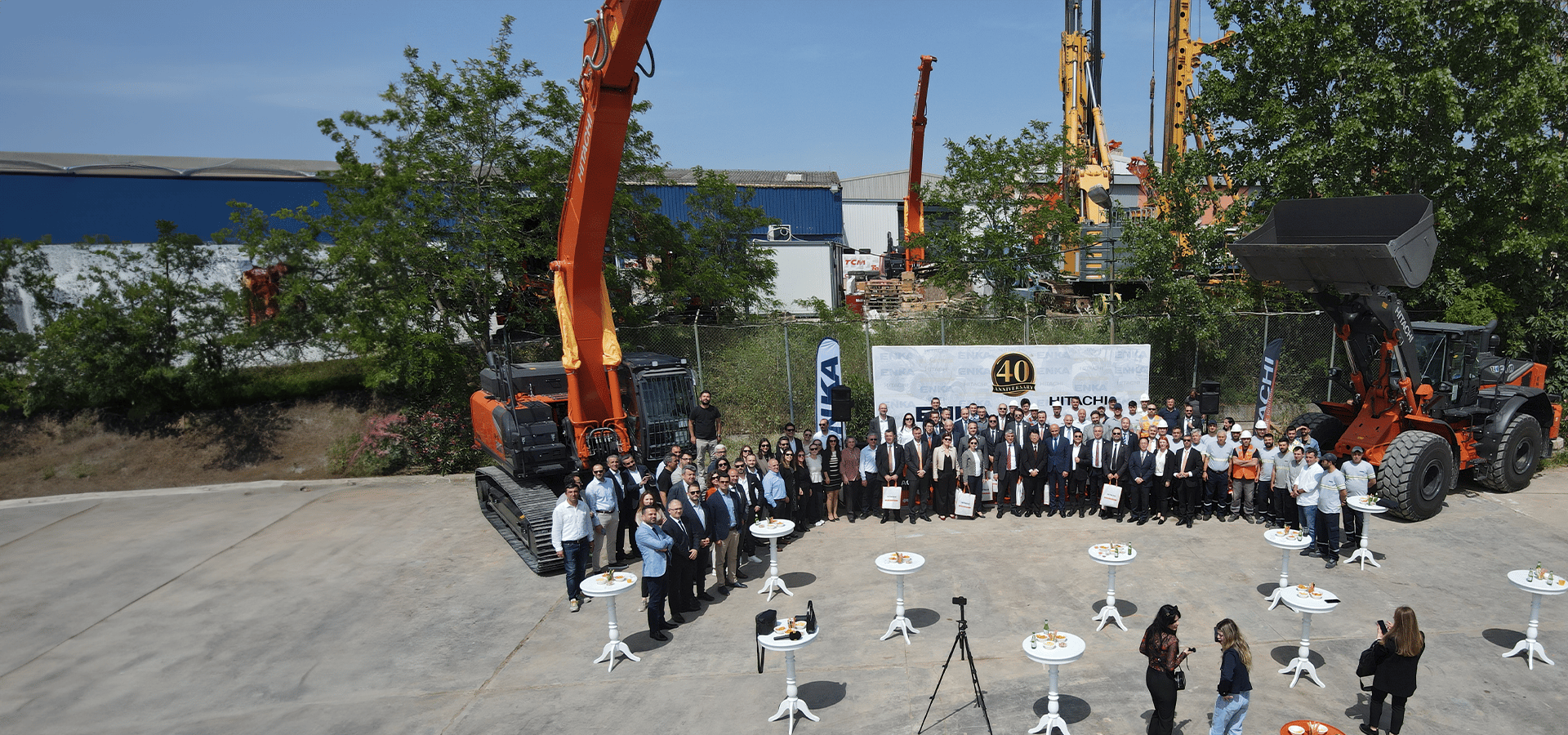 Musical instrument, Plant, Sky, Tree, Musician