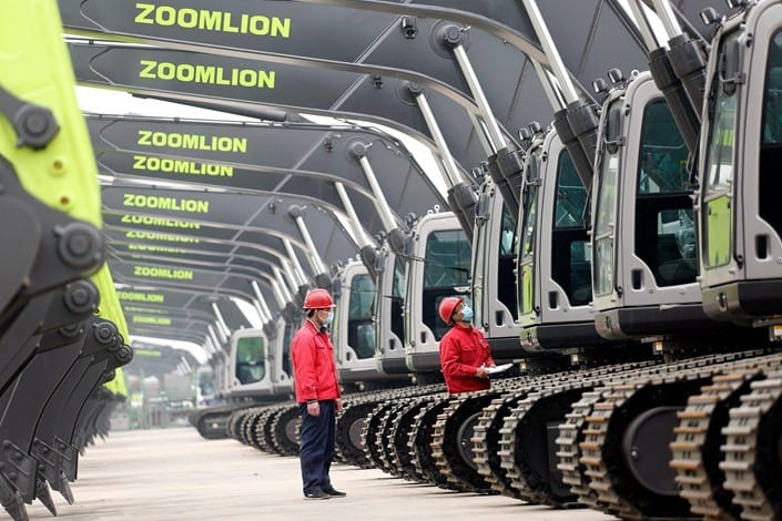 Transport hub, Motor vehicle, Automotive tire, Product, Architecture