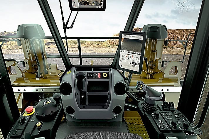 Mode of transport, Motor vehicle, Automotive tire, Steering wheel