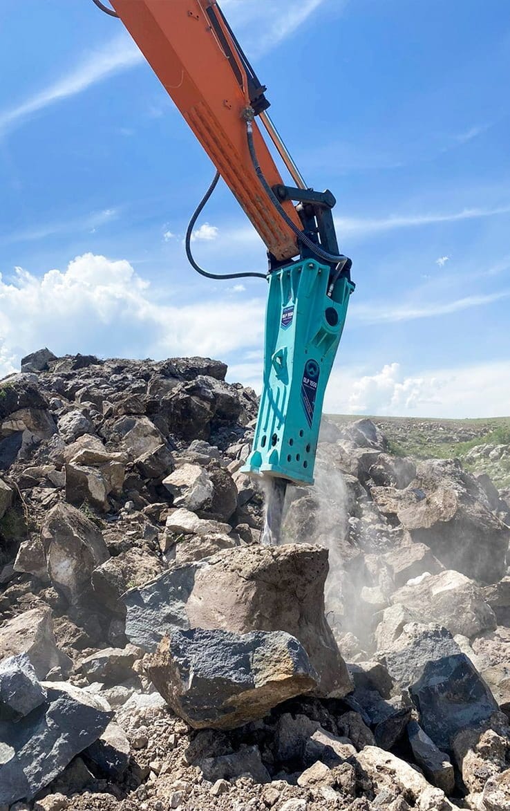 Sky, Cloud, Slope, Bedrock, Asphalt