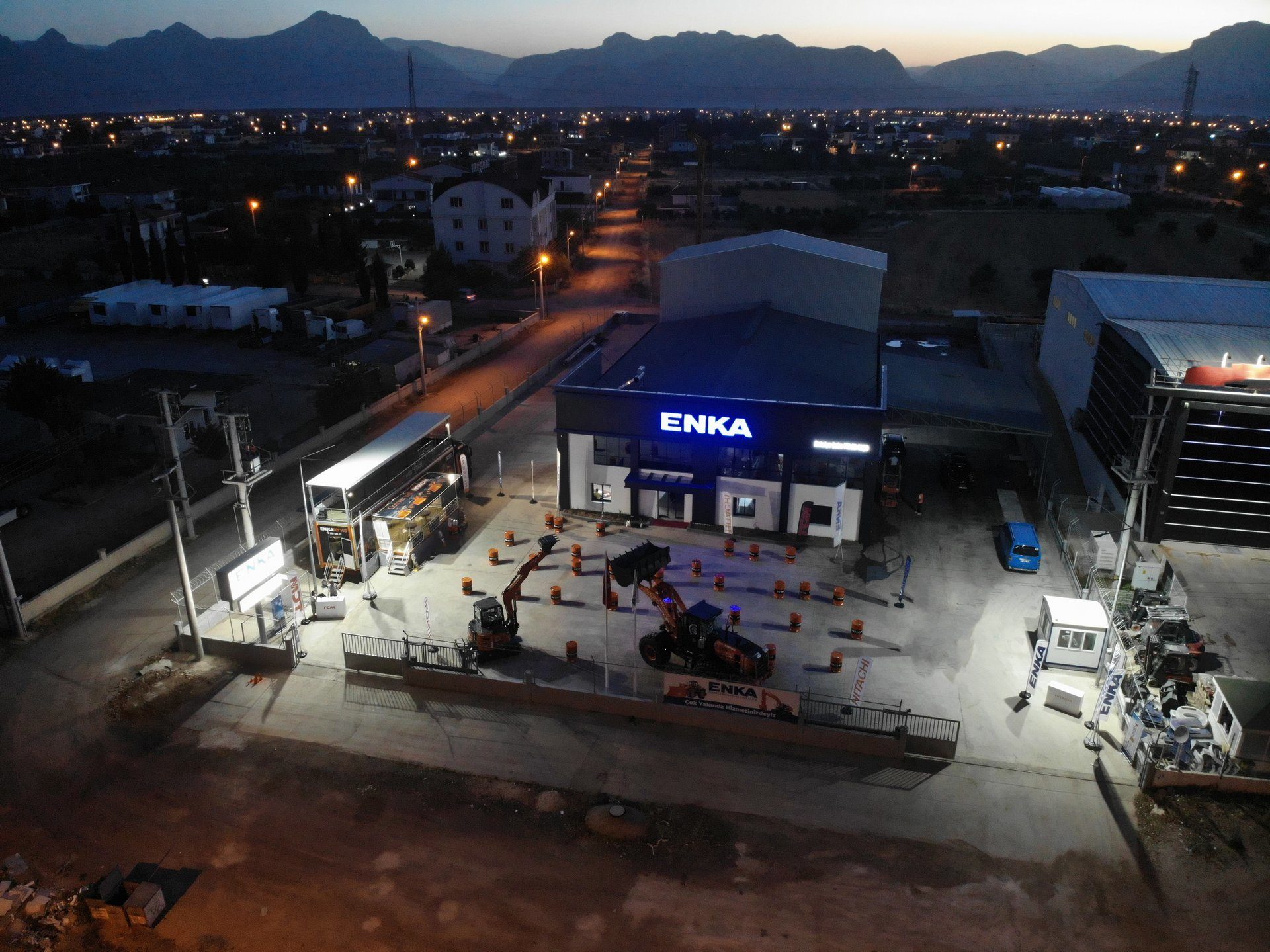 Urban design, Sky, Building, Lighting, Dusk