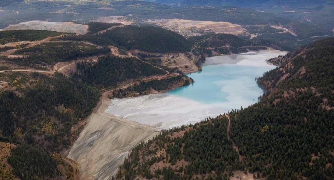 Water resources, Natural landscape, Ecoregion, Nature, Cloud, Highland, Lake, Terrain, Sky