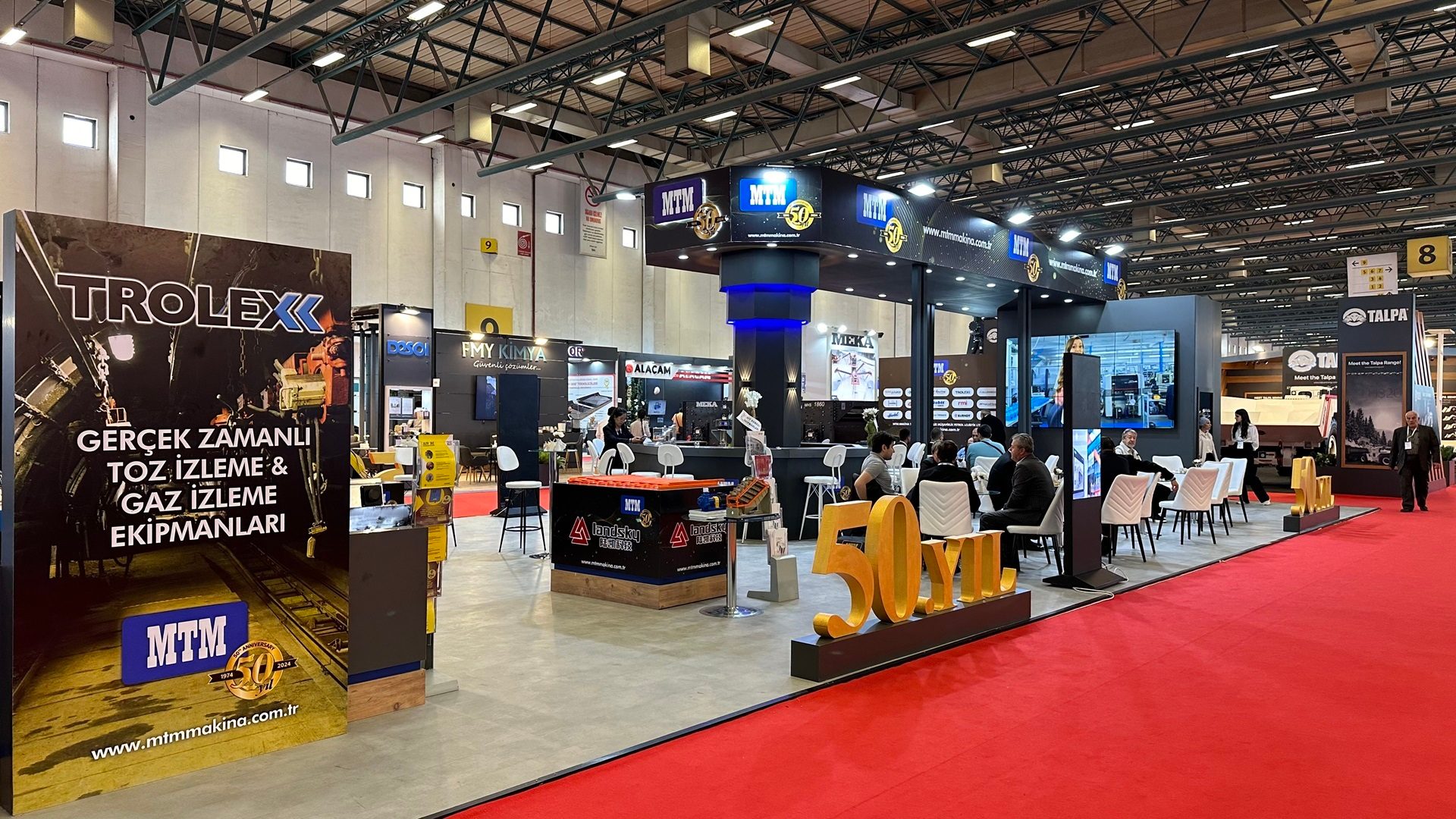 Automotive design, Motor vehicle, Floor, Flooring