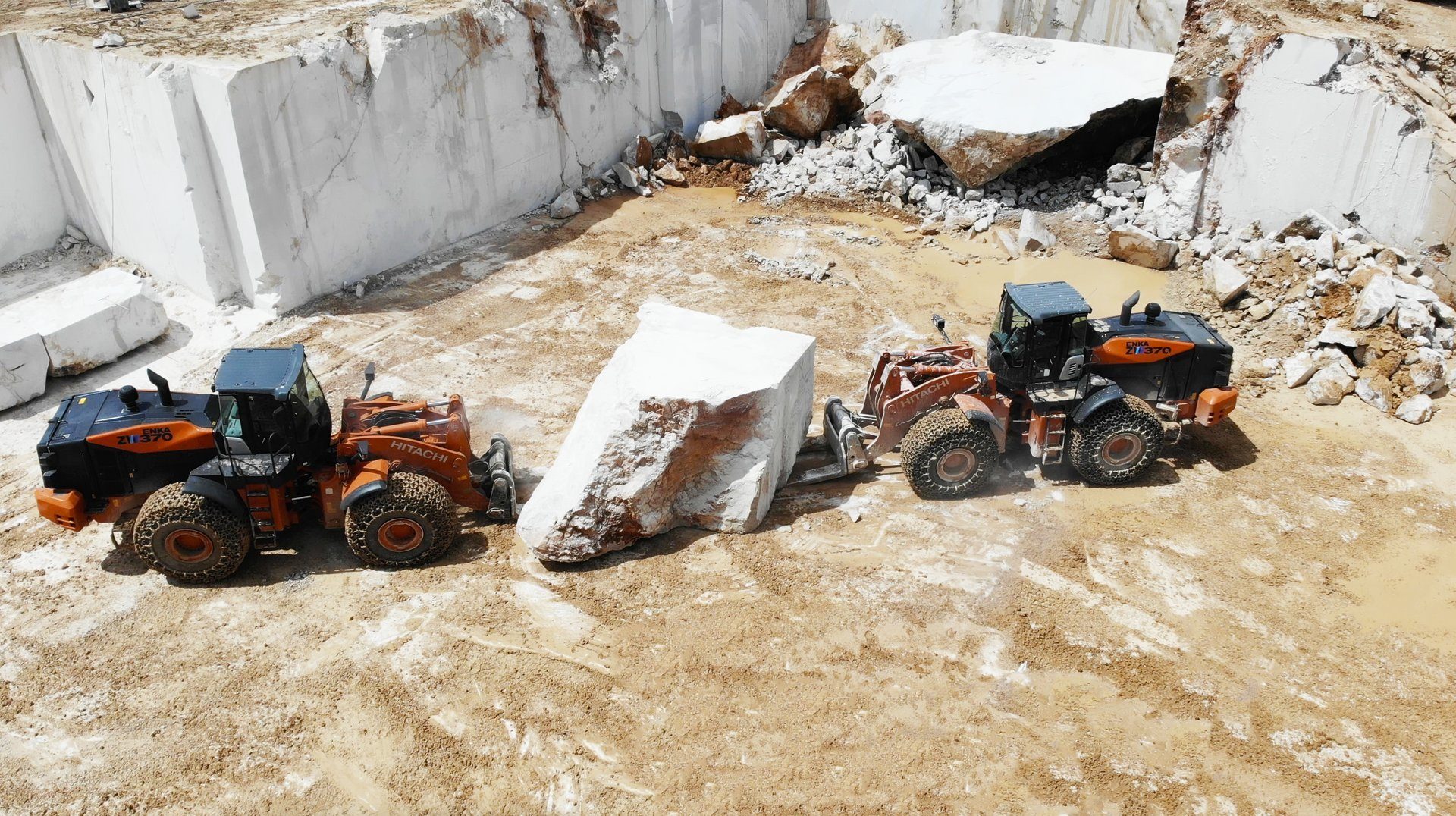 Mode of transport, Automotive wheel system, Motor vehicle, Tire, Tread