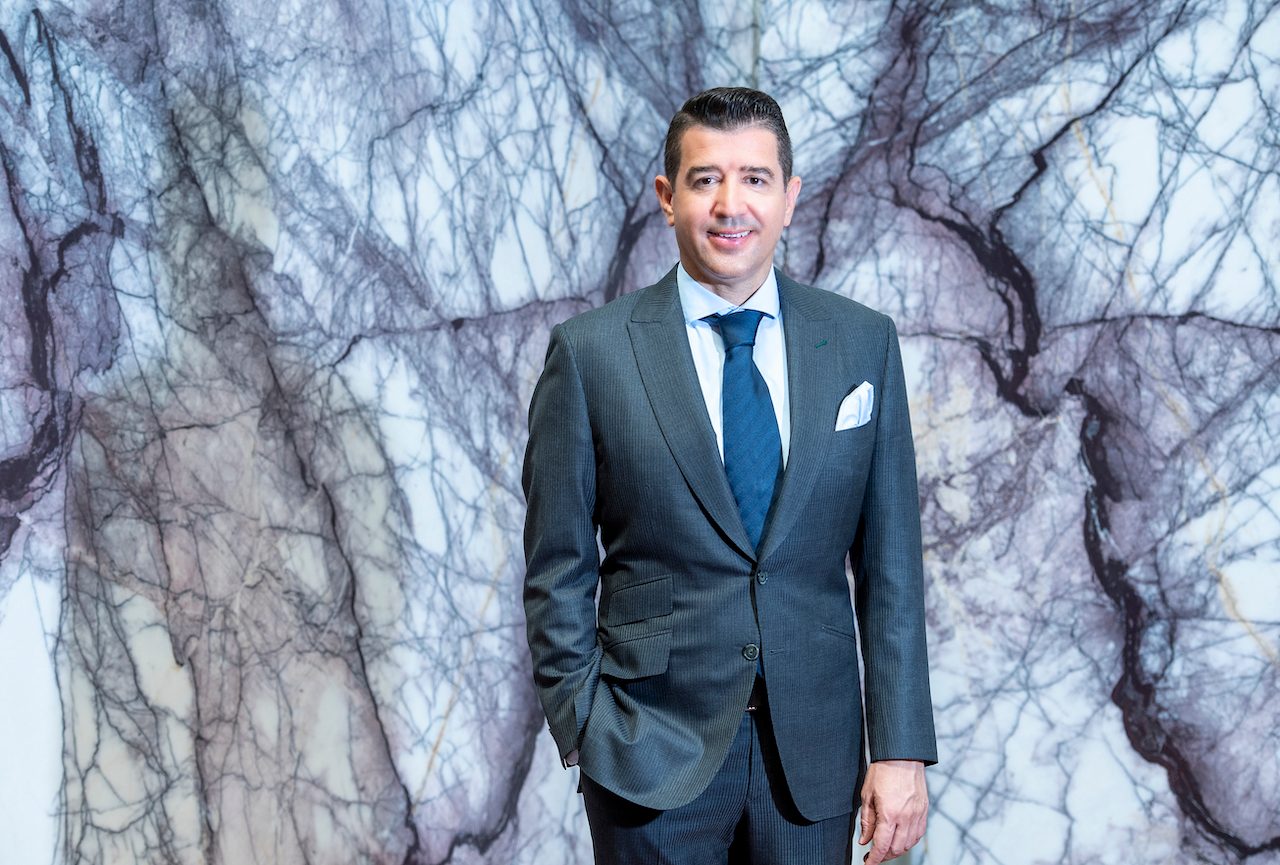 People in nature, Dress shirt, Flash photography, Hair, Smile, Tie, Sleeve, Twig, Collar