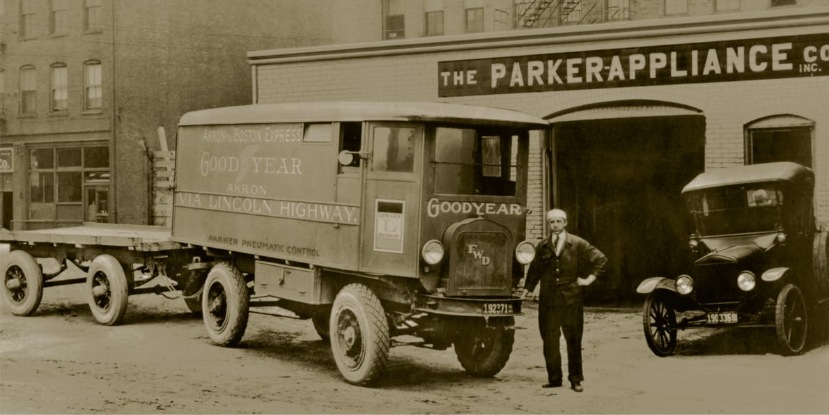 Land vehicle, Automotive tire, Wheel, Truck, Car