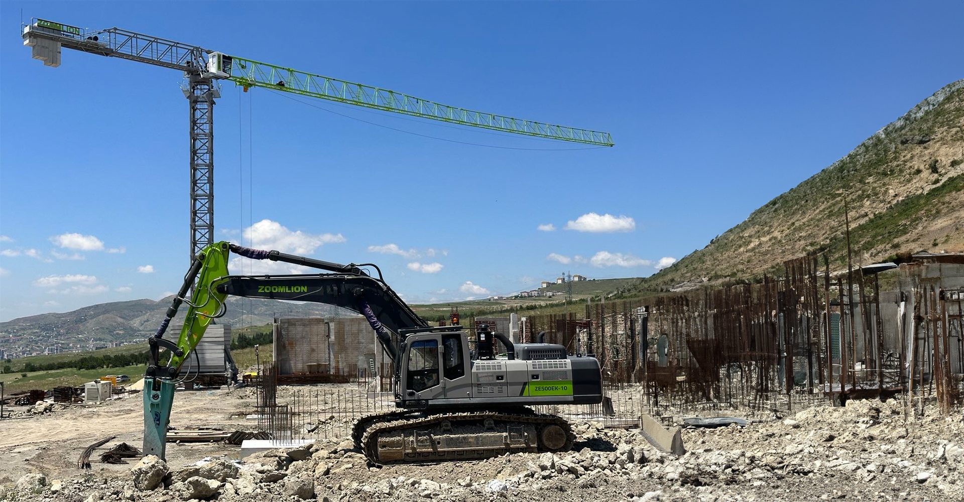 Land lot, Sky, Cloud, Vehicle, Wood, Tree