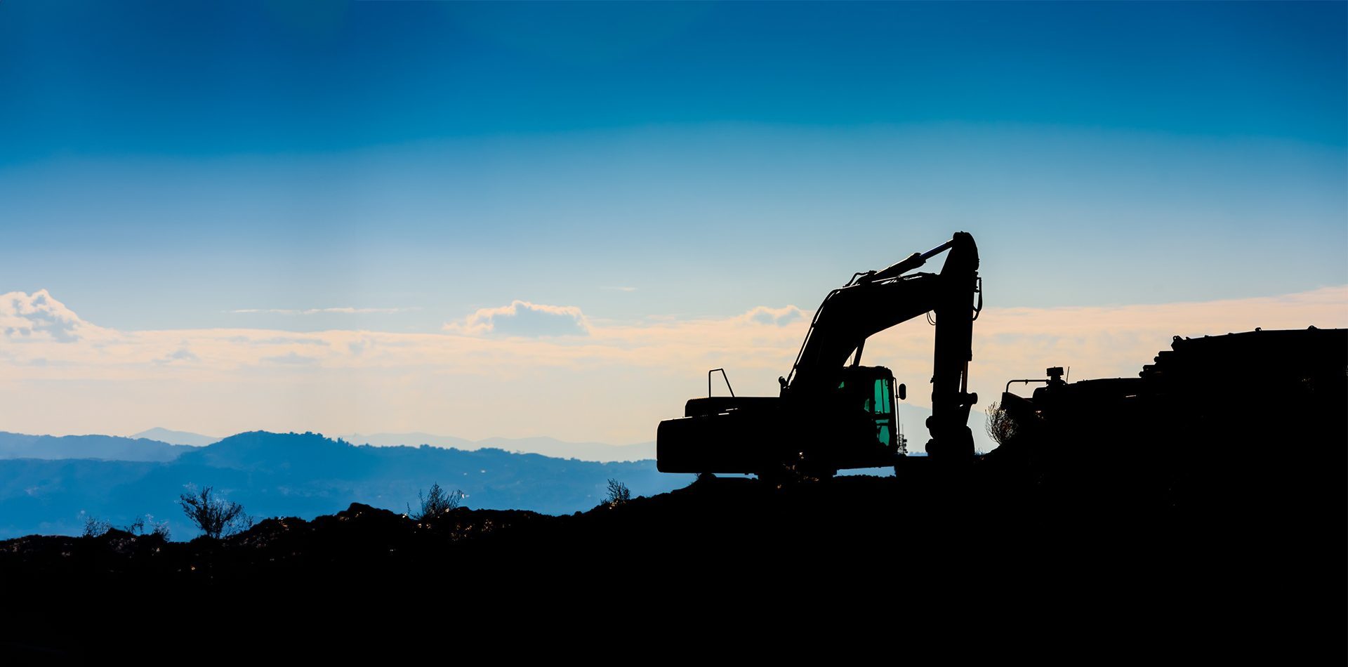 Cloud, Sky, Vehicle, Asphalt