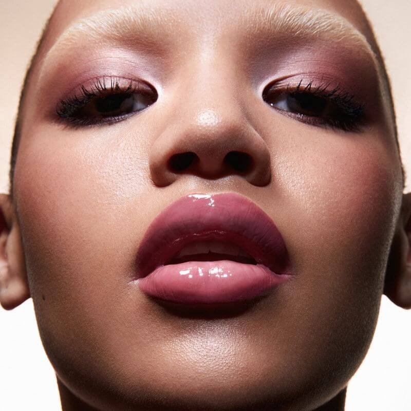 Nose, Cheek, Skin, Lip, Chin, Eyebrow, Lipstick, Mouth, Eyelash, Jaw