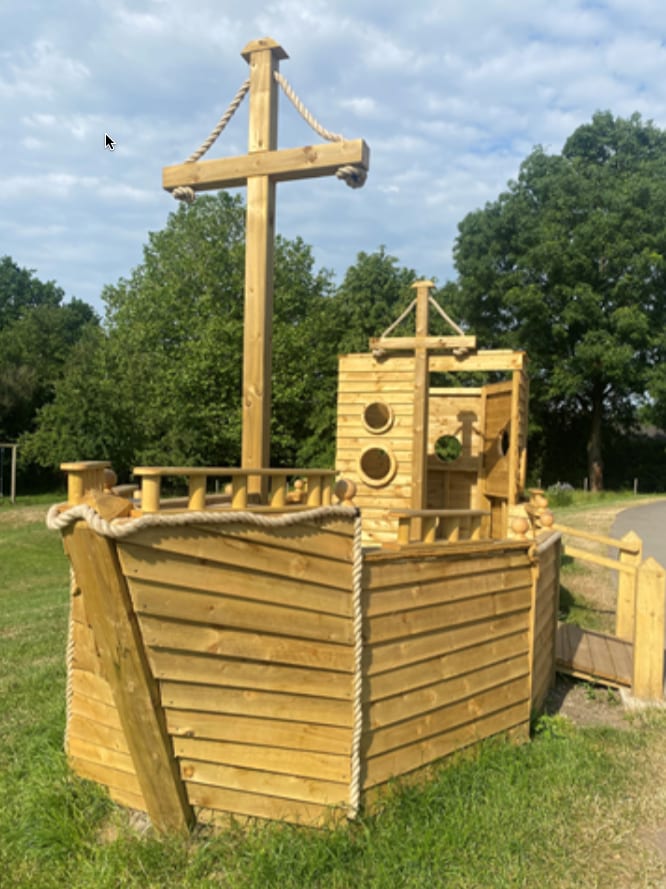 Sky, Cloud, Tree, Wood