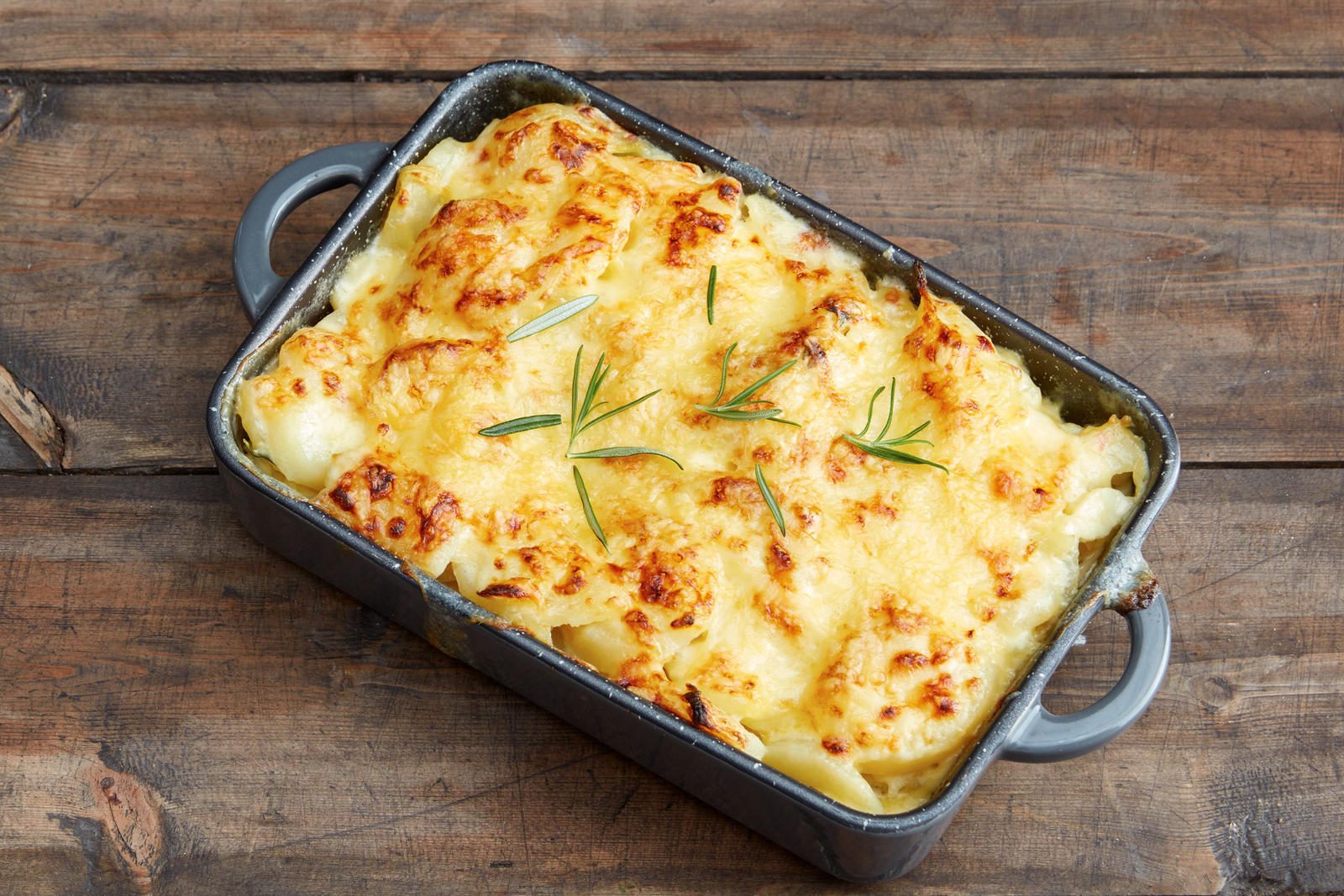 Bread pan, Staple food, Ingredient, Recipe, Casserole, Cuisine