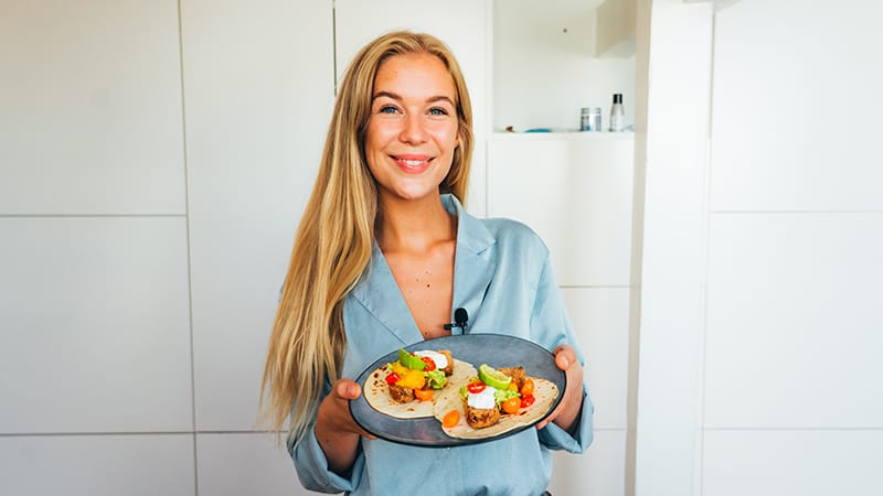 Food craving, Clothing, Smile, Arm, Dress, Recipe, Cuisine, Kitchen