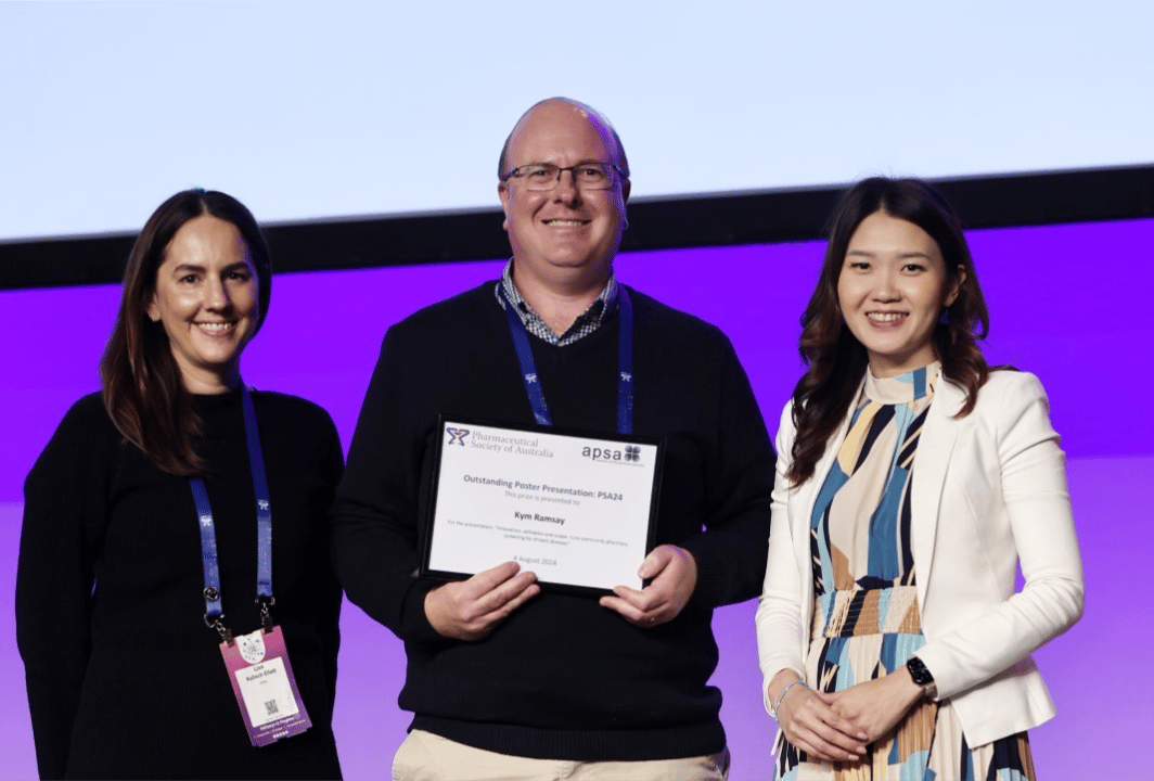 Facial expression, Award ceremony, Smile, Event, Coat