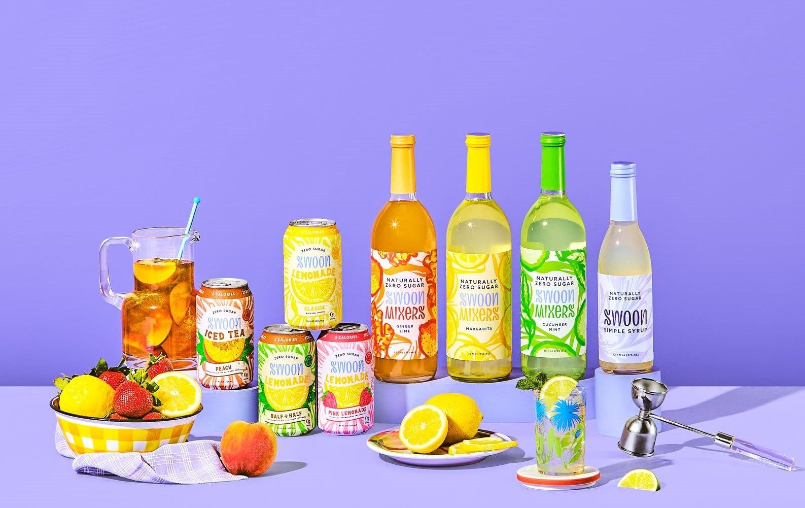 Bottle cap, Food, Liquid, Drinkware, Ingredient, Drink, Orange, Fruit