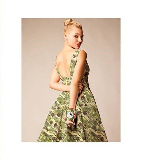 One-piece garment, Day dress, Hair, Outerwear, Arm, Plant, Neck, Sleeve, Waist