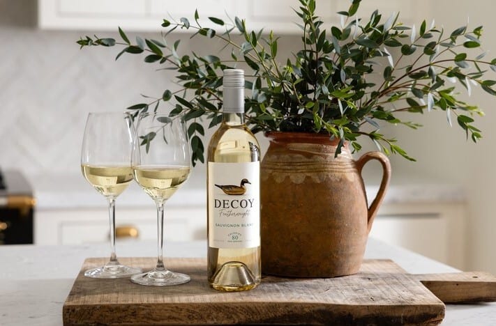 Plant, Drinkware, Tableware, Table, Bottle, Serveware, Stemware, Barware, Twig, Wood