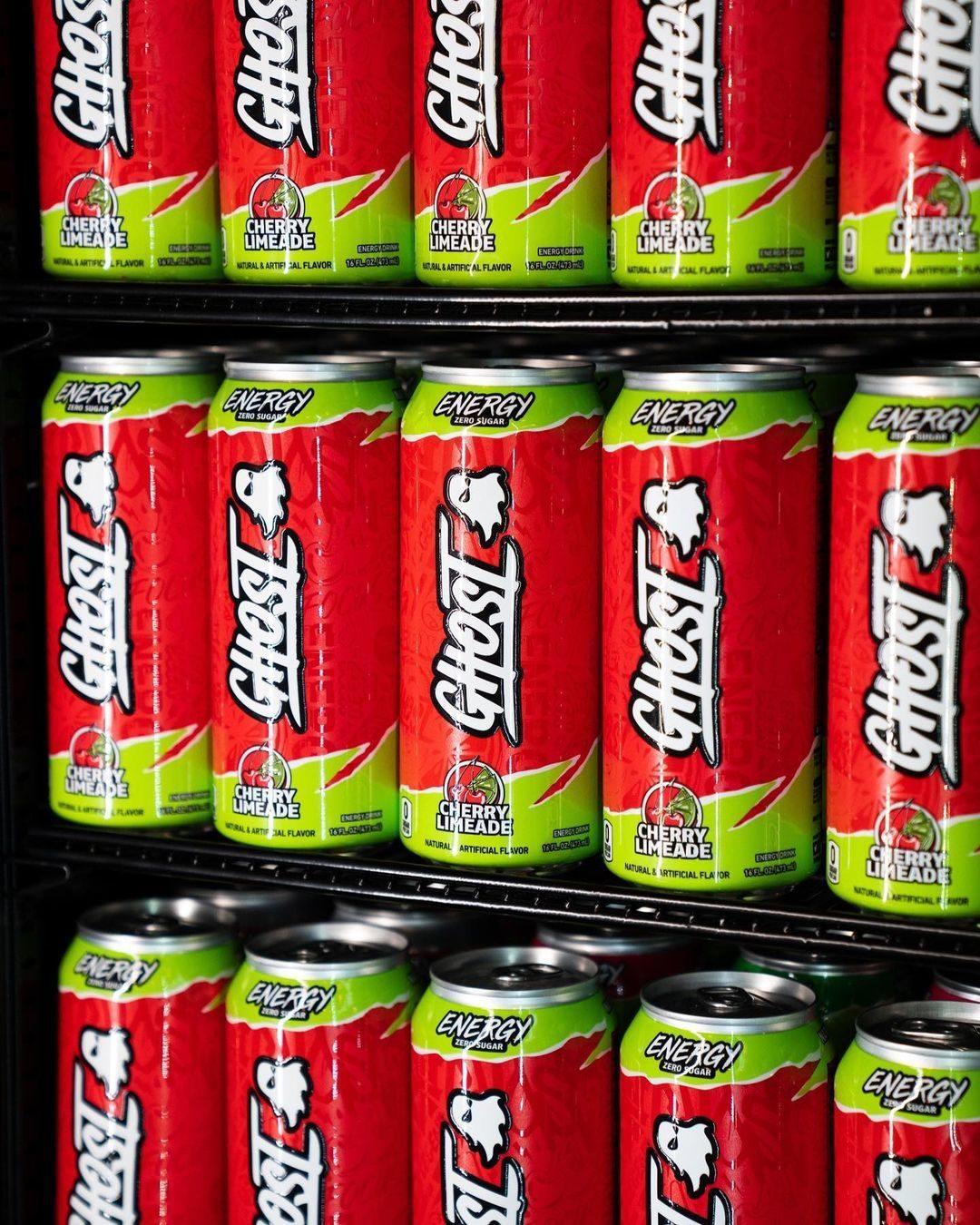 Aluminum can, Material property, Photograph, White, Drink, Tin, Food