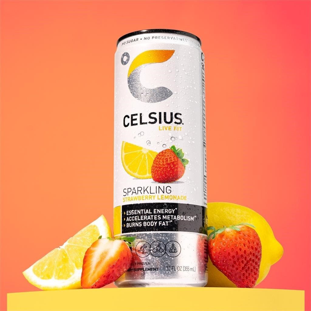 Natural foods, Food, Liquid, Fruit, Product, Ingredient, Clementine, Juice, Strawberry, Plant