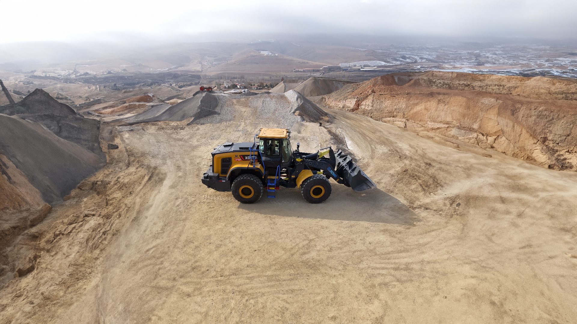 Automotive Wheel System, Heavy equipment, Tread, Machine, Bulldozer, Soil