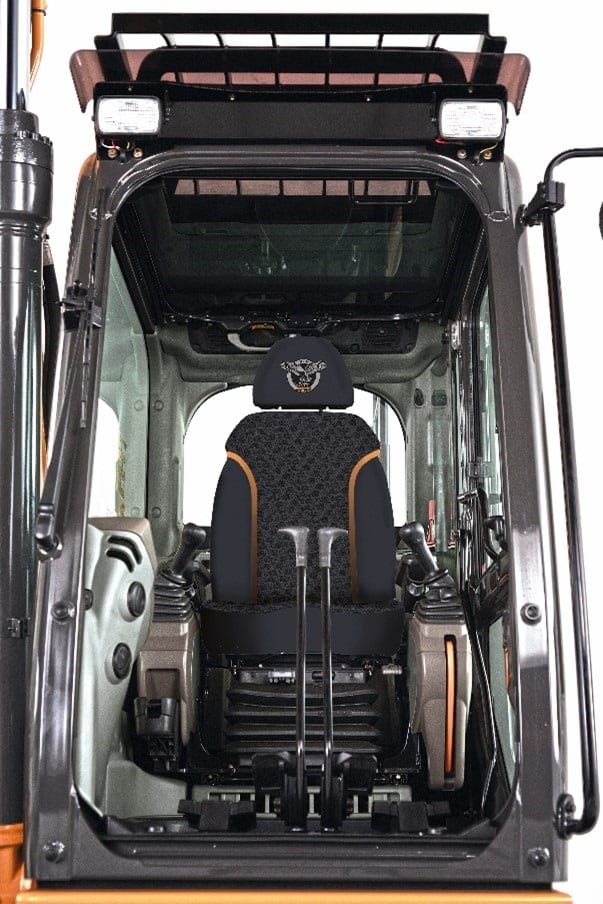 Automotive tire, Motor vehicle, Grille, Hood, Bumper, Car