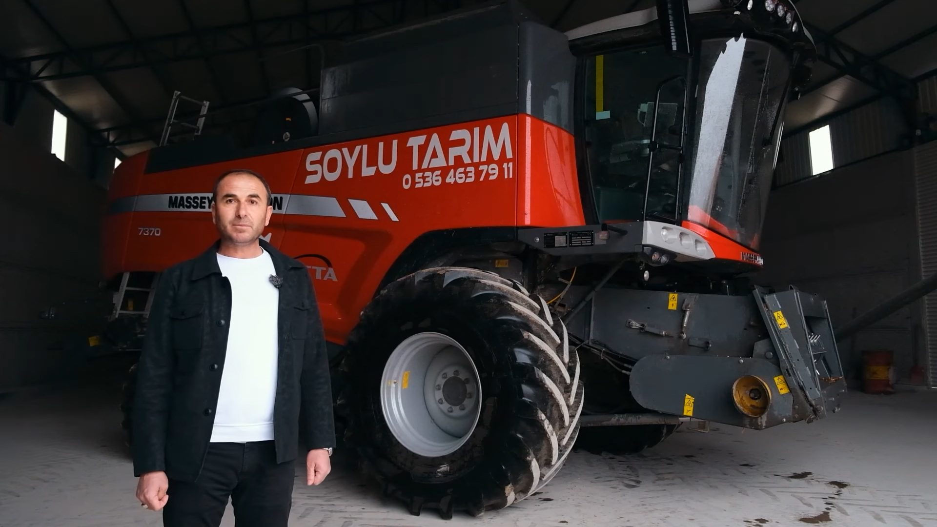 Mode of transport, Motor vehicle, Automotive tire, Synthetic rubber, Wheel, Tread