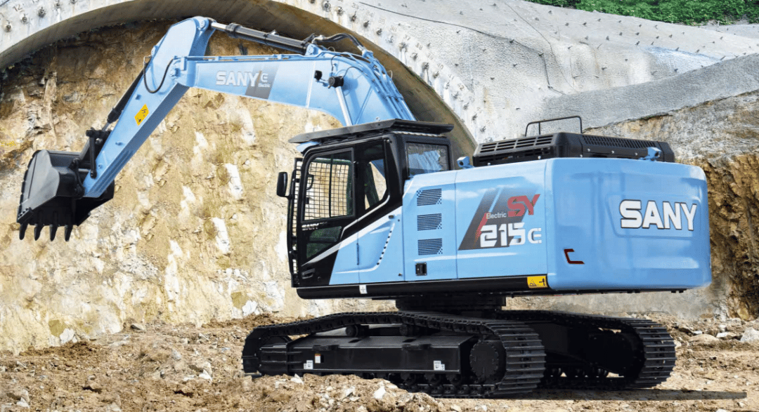 Mode of transport, Motor vehicle, Asphalt, Slope