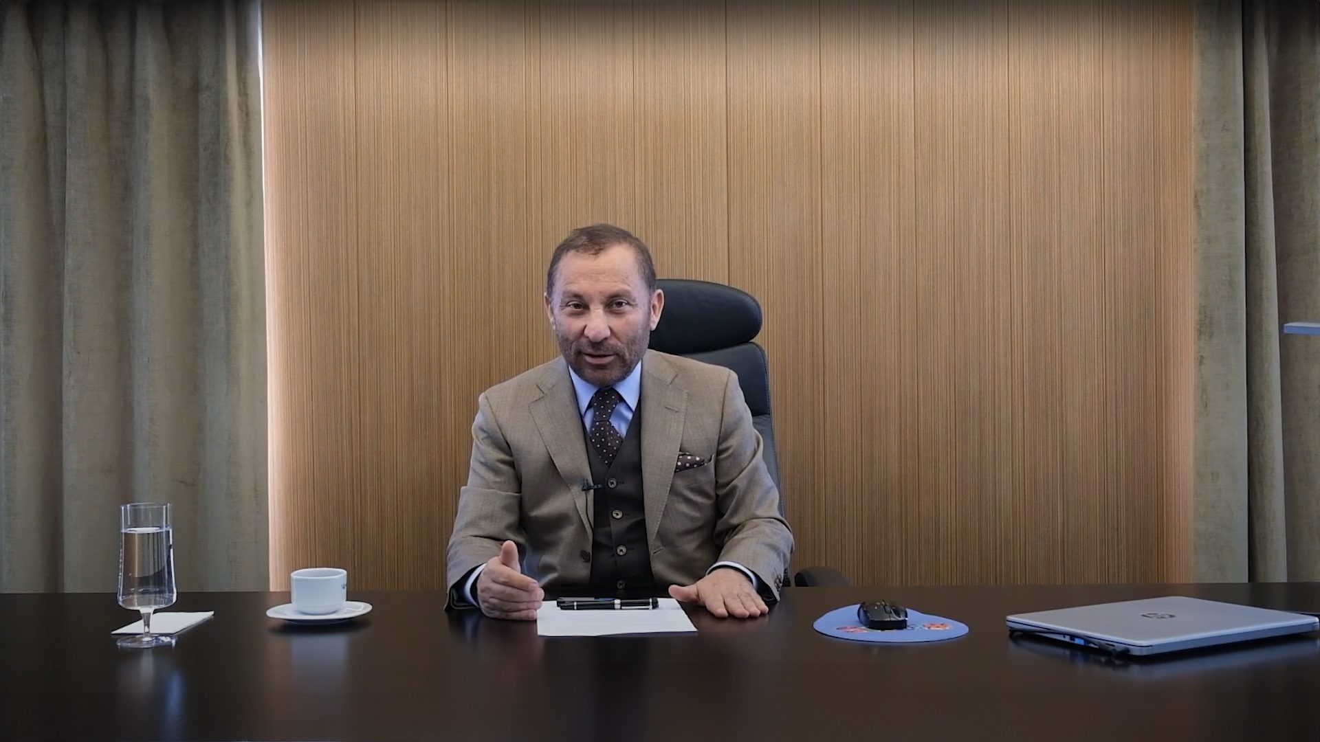 Dress shirt, Table, Tie, Curtain, Suit