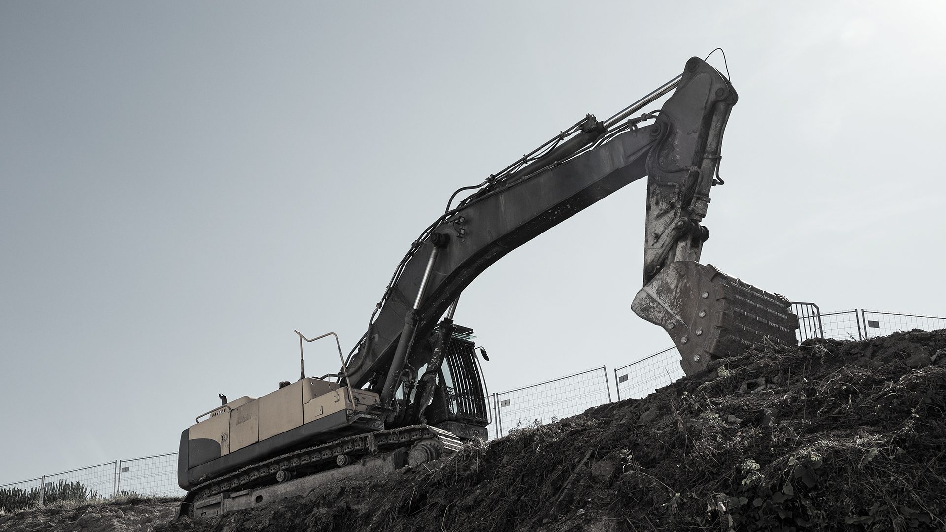 Heavy equipment, Monochrome photography, Cloud, Machine, Construction