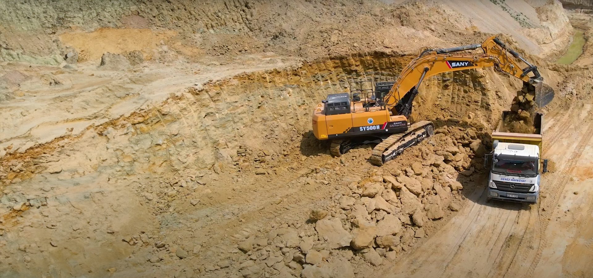 Vehicle, Slope, Bedrock, Bulldozer