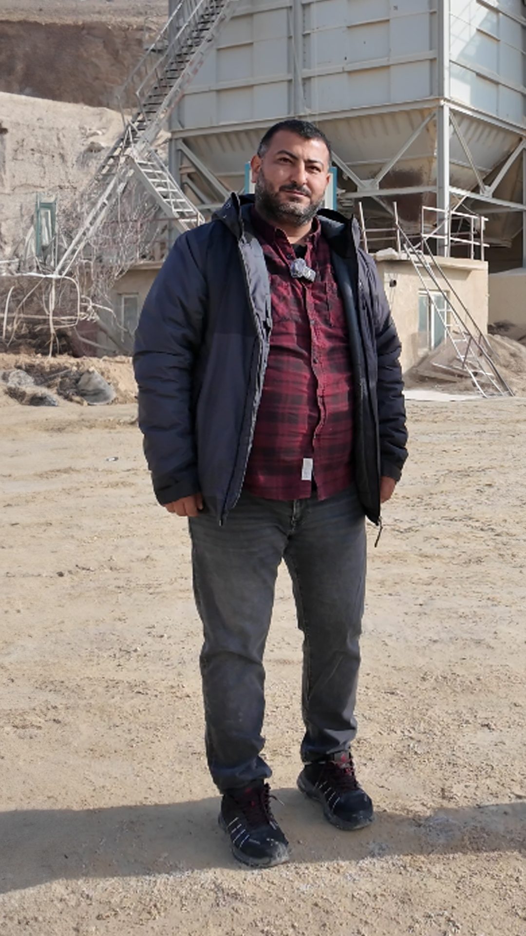 Facial hair, Sleeve, Jacket, Outerwear, Beard