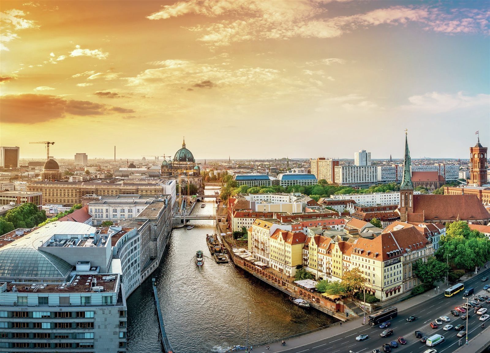 Urban area, City, Building, Town, Horizon, Neighbourhood, Cityscape, Metropolis