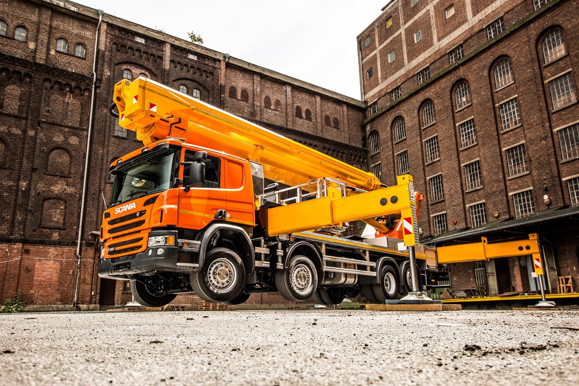 Automotive Wheel System, Commercial vehicle, Heavy equipment, Truck, Crane, Machine, Engineering